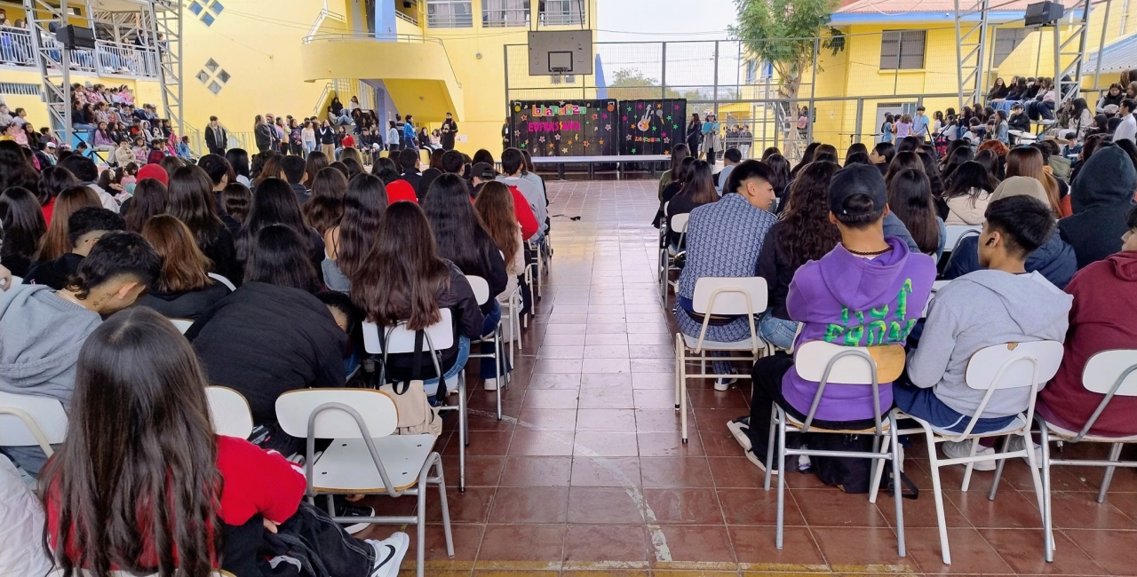 Festejamos a nuestros estudiantes en su día con el Lolapaluza Eufrasiana 